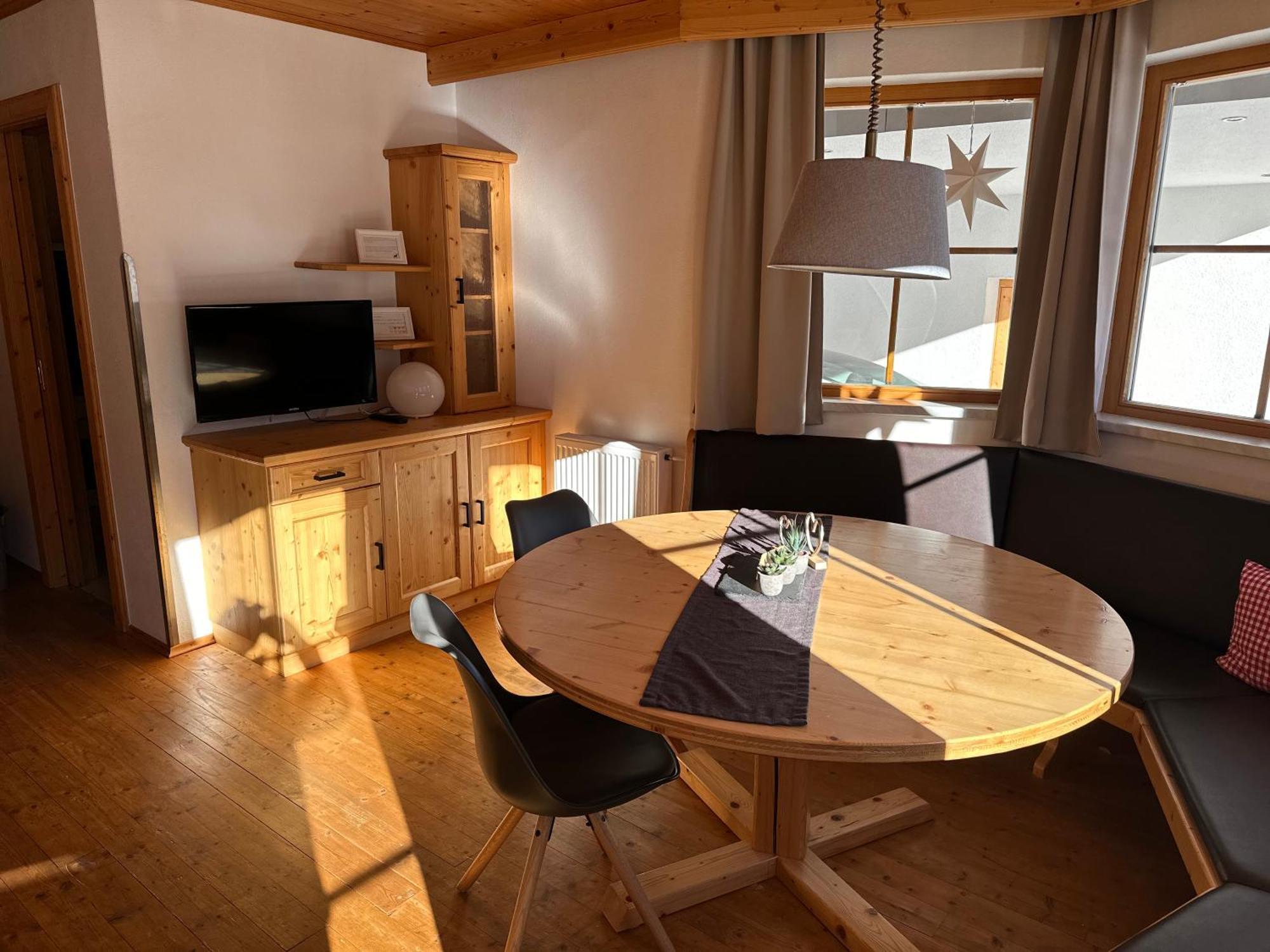 Appartement Tiroliving à Berwang Extérieur photo